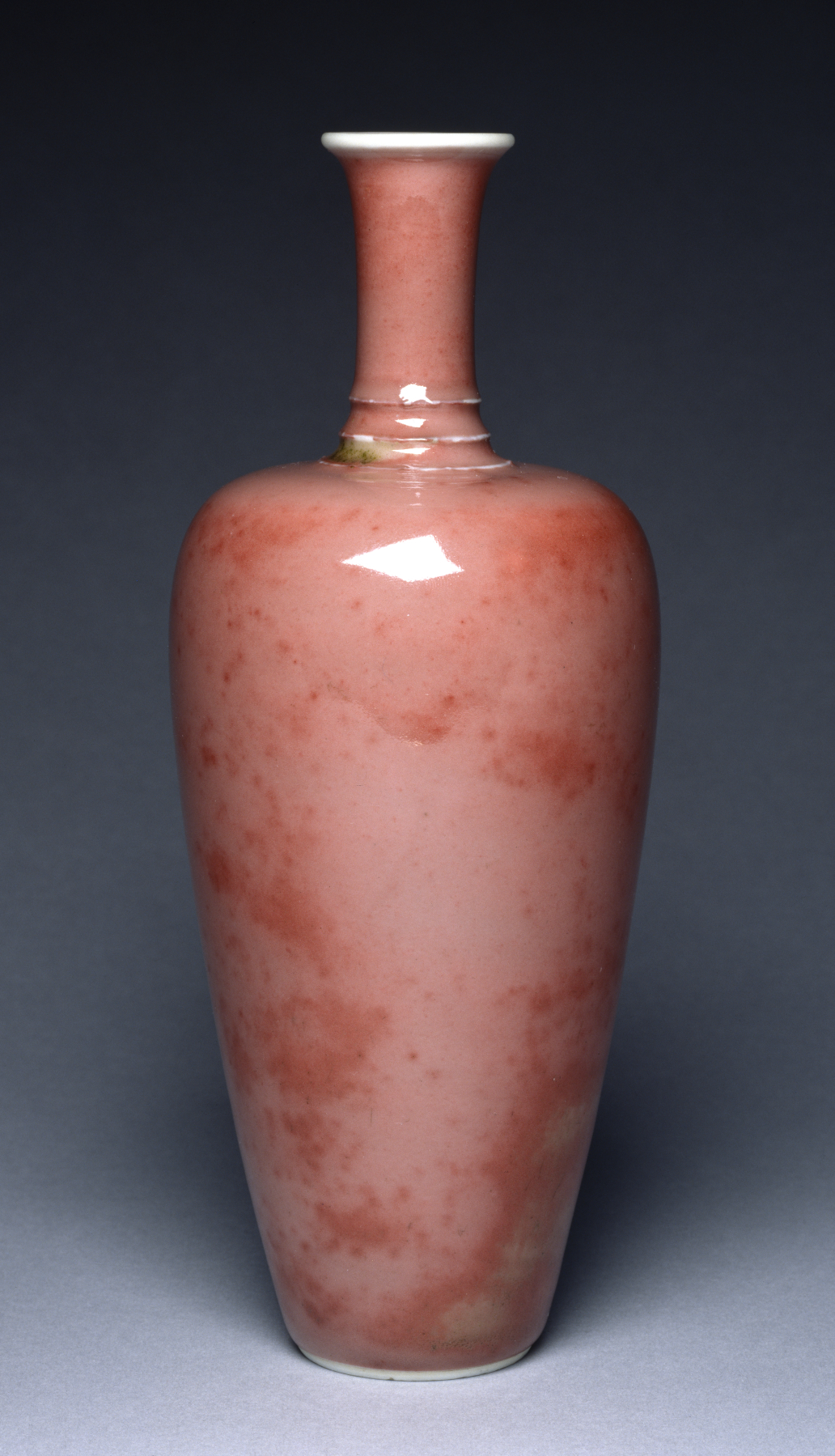 Hæj pink vase, med snæver hals