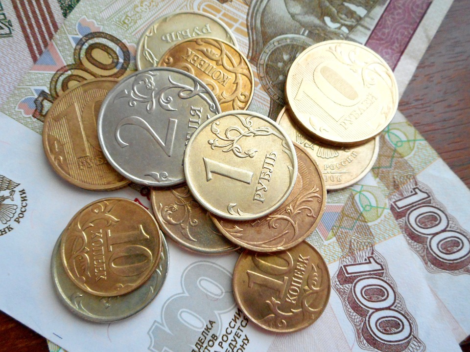 Russike mønter på sedler