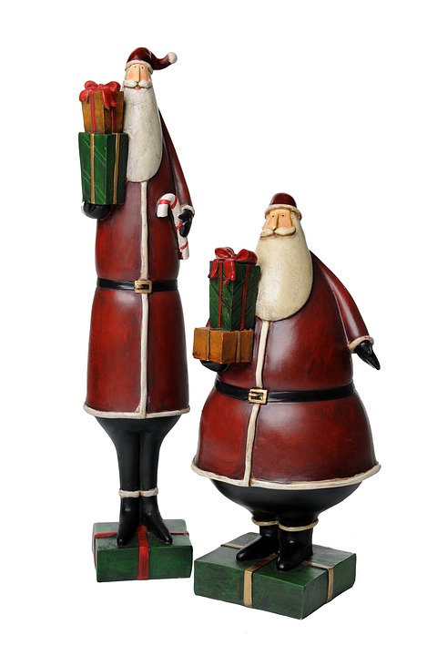 2 flotte julemænd lavet af træ